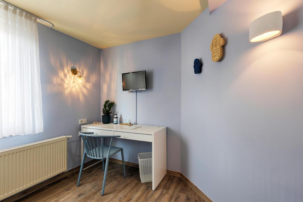 Hotel Kunterbunt In Wuerzburger Innenstadt ภายนอก รูปภาพ